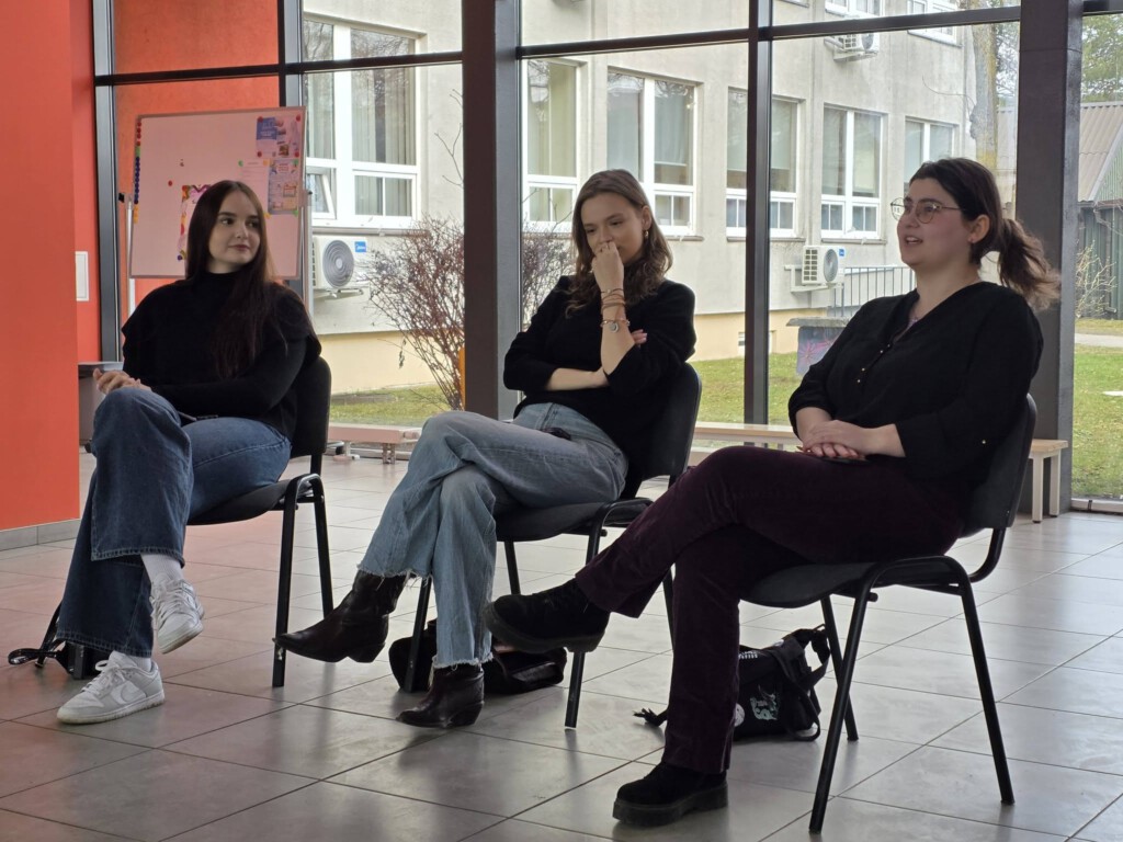 Susitikimas su alumnėmis
